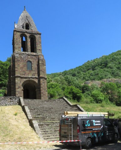 Restauration de monument ancien à Sainte-Marie-des-Chazes